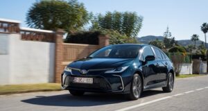 Toyota ze zelektryfikowanym napędem hybrydowym