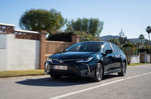 Toyota ze zelektryfikowanym napędem hybrydowym