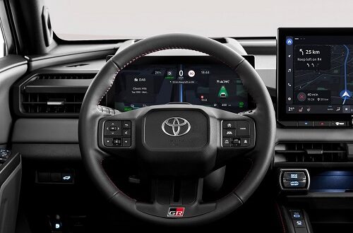 SYSTEM OPERACYJNY ARENE W NOWEJ TOYOCIE RAV4 - FUNDAMENTALNY KROK W KIERUNKU POJAZDÓW DEFINIOWANYCH PROGRAMOWO