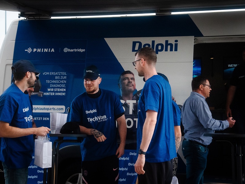 DELPHI TECHVAN TOUR – EKSPERCI RUSZYLI W TRASĘ PO POLSCE