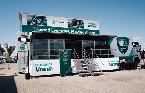 PETRONAS PREZENTUJE ODŚWIEŻONĄ LINIĘ OLEJÓW DLA POJAZDÓW CIĘŻAROWYCH PETRONAS URANIA 1