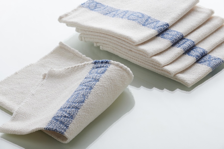 Czyściwo firmy Mewa oferowane w ramach kompleksowej usługi to idealne rozwiązanie do ekologicznego czyszczenia (zdjęcie: Mewa).